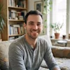 Zufriedene Kundinnen und Kunden, die das Produkt verwenden